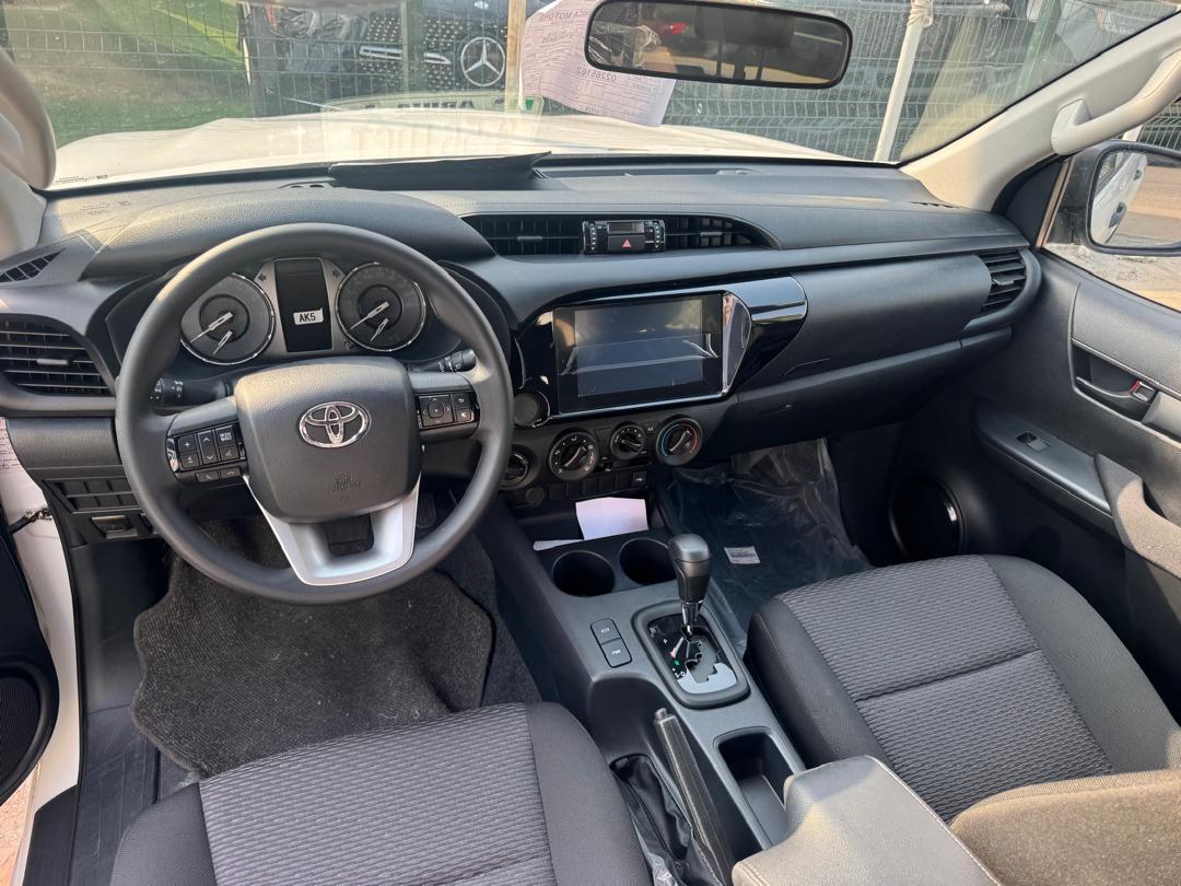 abujaautomobil's tweet photo. Brand new 2025 Hilux Automatic Transmission
Brand:Toyota
Price:#75M💰
Custom Duty:✅
Nationwide Delivery:✔
Whatsapp/call:08075158161
Note:over 10 units available also manual

#abuja #twitter #fypviraltwitter #exploremore #lagos #lagosnigeria #abujatwittercommunity #nigeria https://t.co/AF8iuEJ1xM