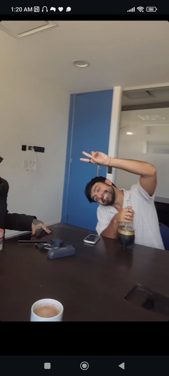 Azuloscuro 105 tweet media