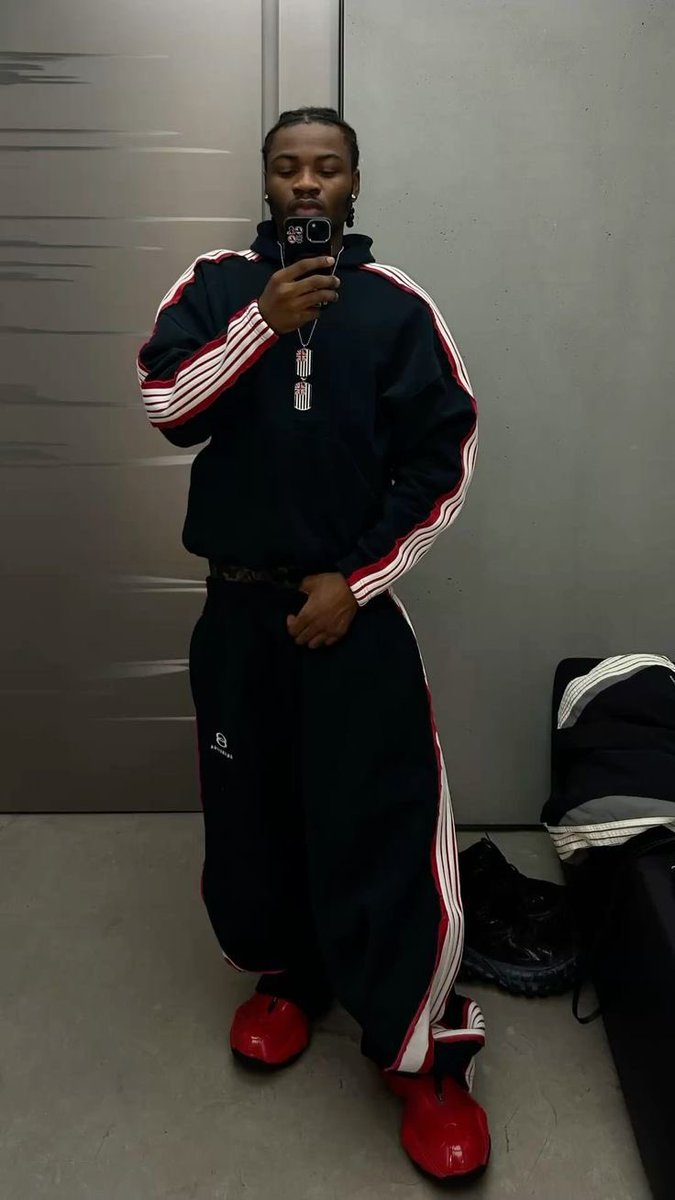 Saint. Jpeg♤☆ tweet media