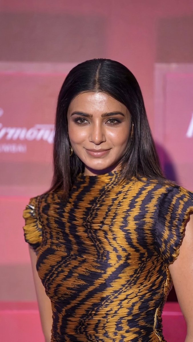 Facecard tweet media