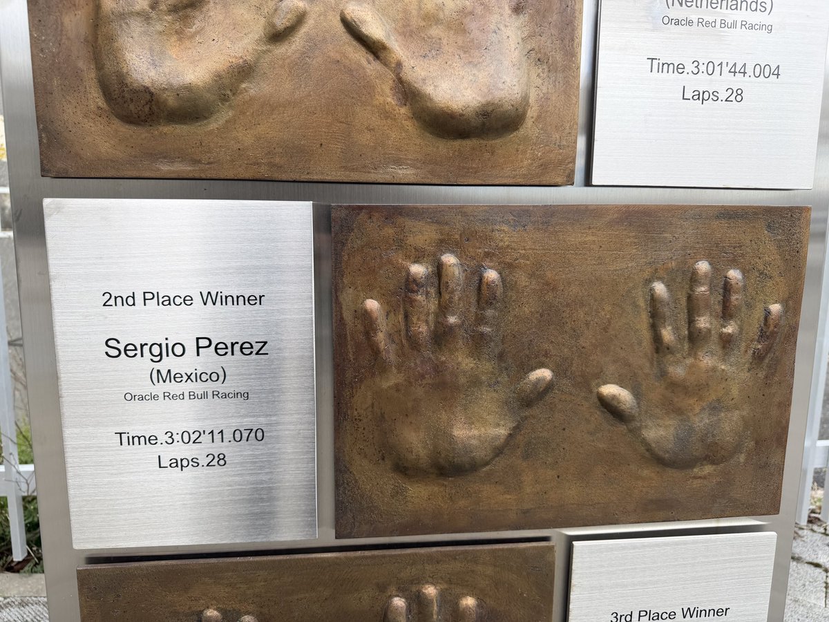 cada que veo las huellas de Checo en Suzuka me entra un sentimiento bien bonito 😭