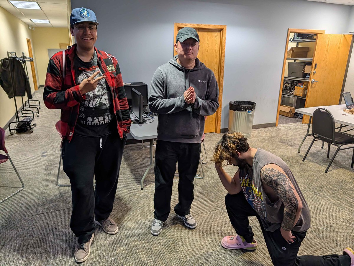 RunTheMix tweet media