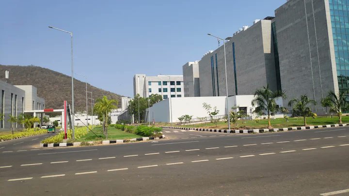 బెజవాడ బుల్లోడు🕵️ tweet media