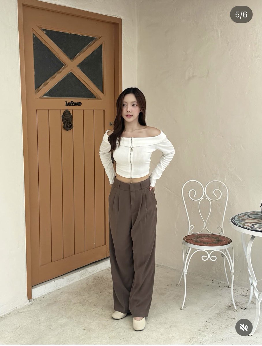 ส่งต่อเสื้อผ้า รองเท้า กระเป๋า 🤍 tweet media