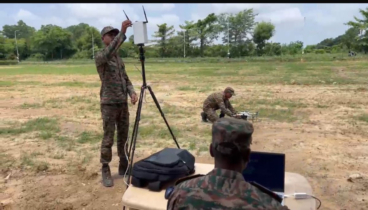 RisingStarCorps's tweet image. #IndianArmy 

GOC #RisingStarCorps reviewed the operational preparedness of Ashni Platoons in #Samba - commending their battle-readiness, high morale &amp;amp; commitment to mission success.

@adgpi 
@PRODefenceJammu
@WesternComd_IA
