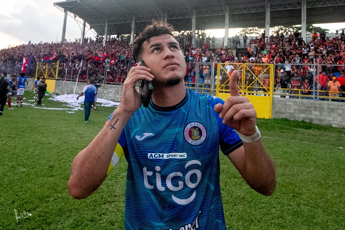 Misión, "Desestabilizar" a <a href="/CDeportivoFAS/">Club Deportivo FAS</a>, ya se les olvidó que somos los Reyes de la manipulación digital?

¡El partido lo ganamos antes de empezar en esa ocasión, con la famosa campaña de "La Llamada"!

😎 #POSTALES