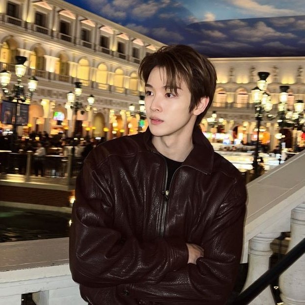 Arshana C. Azura tweet media