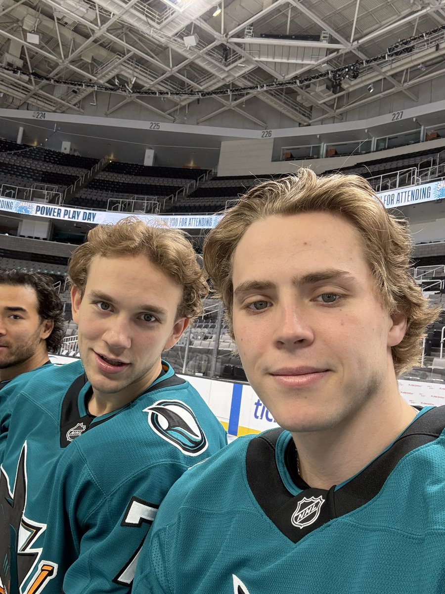 𐔌՞. .՞𐦯✩‧₊ molly !!! tweet media