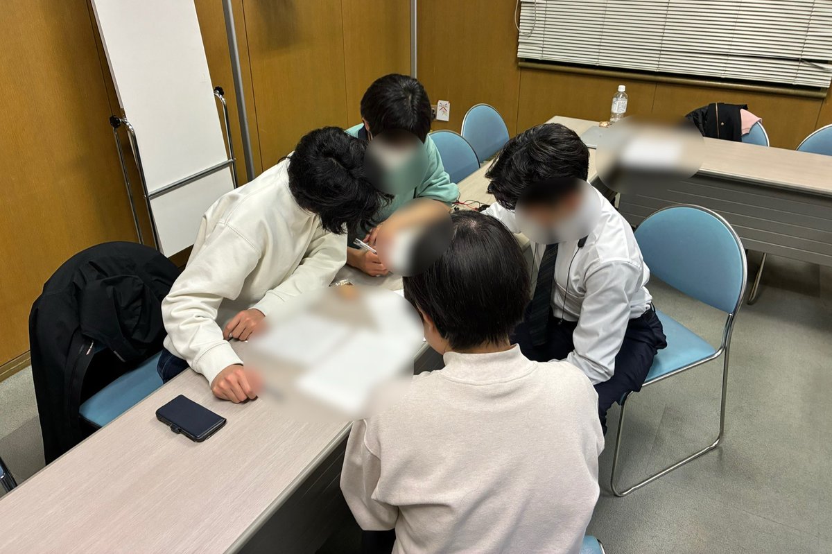amabi_chor's tweet photo. 【活動報告】

新年度に向けた練習がスタートしました🌸

まずは春こん。の振り返りから！
これからの課題を紙に書き出してみました📝 https://t.co/qqEExPtAze