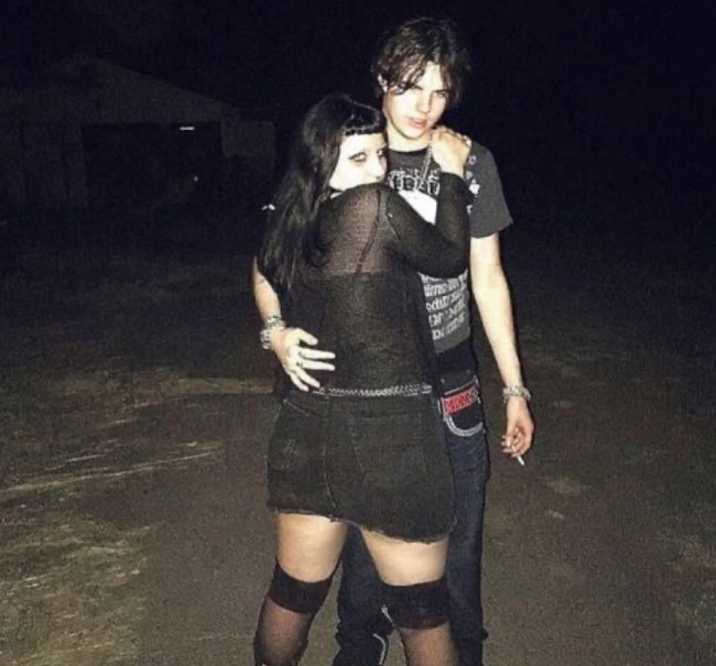 dank hank tweet media