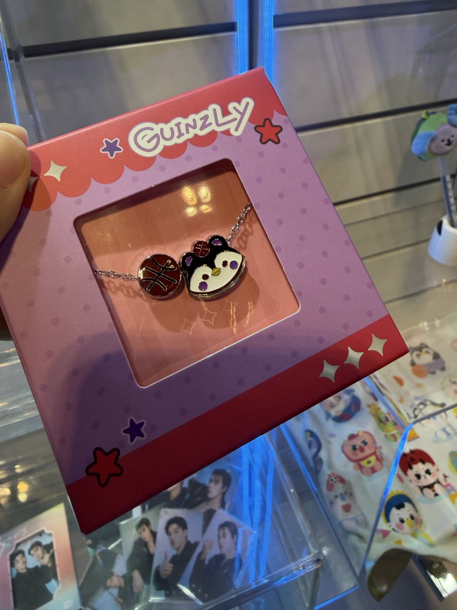 • indi • tweet media