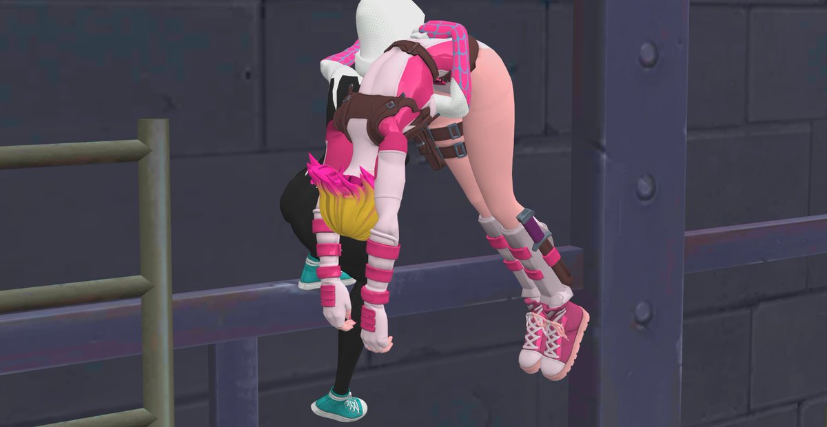 RandomDude tweet media