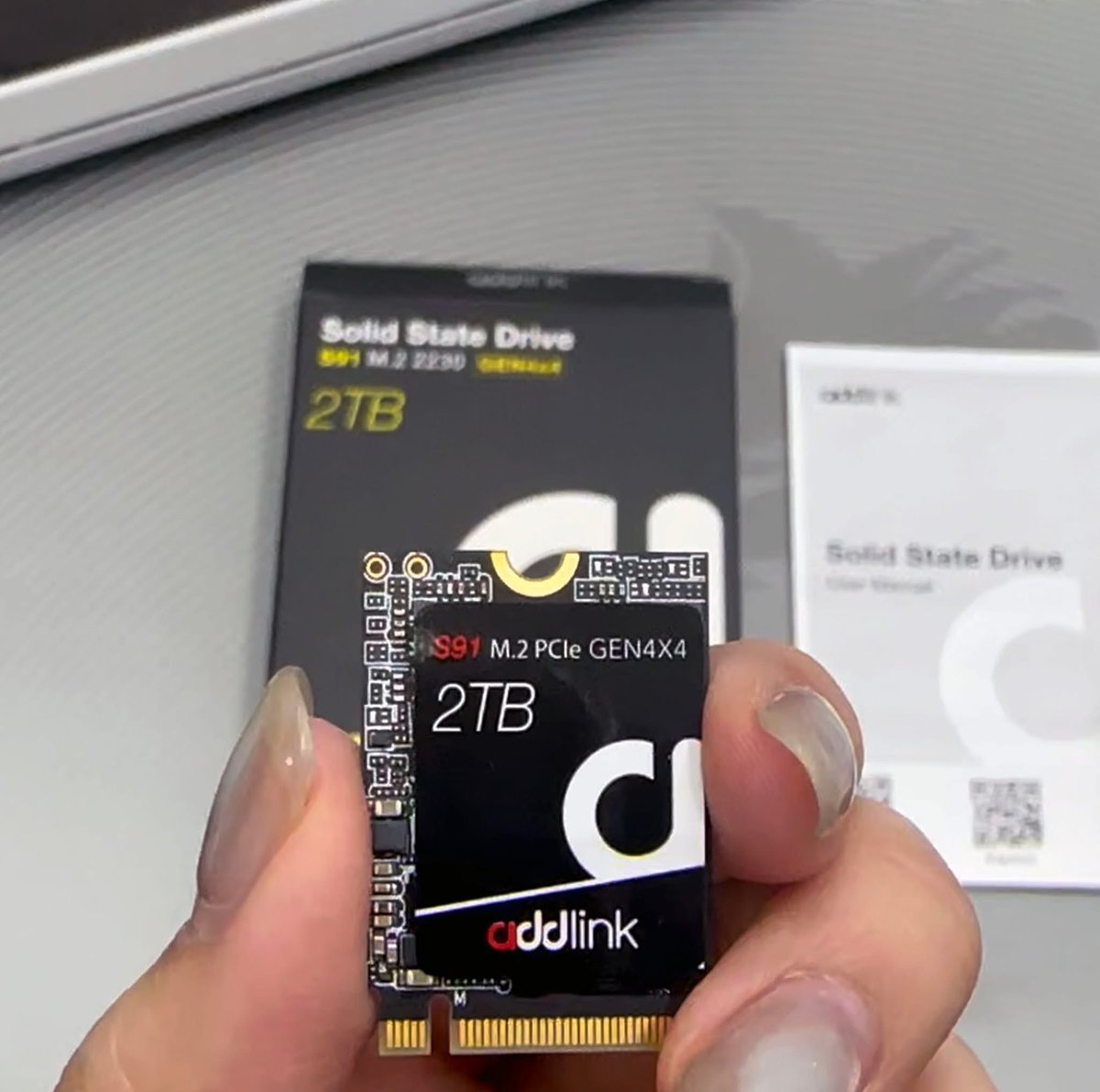 addlinkjapan's tweet photo. 携帯ゲーム機やノートパソコンのストレージアップグレードに最適な小型SSD
addlink S91 2230 SSDは、Steam Deck、ROG Ally、および対応ノートパソコン向けの、コンパクトで効率的なストレージアップグレードソリューションです。
🛒 https://t.co/R7XU7X5TXu
#addlink #SSD #S91 #M22230 #ゲーミング https://t.co/kSnai9ioCv