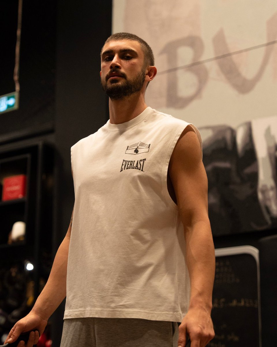 EverlastTr's tweet photo. Şampiyonların seçimi, antrenmanın tam kalbinde 🔥

#ChoiceOfChampions #TeamEverlast #EverlastTürkiye https://t.co/cGDolQMq19