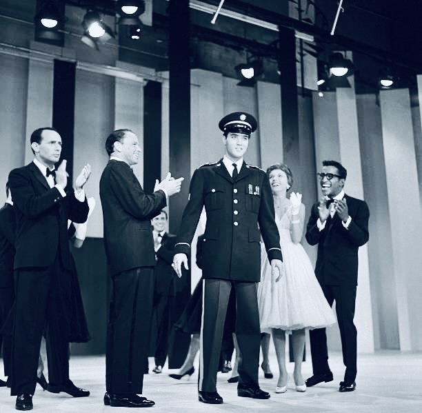 ElvisRose tweet media