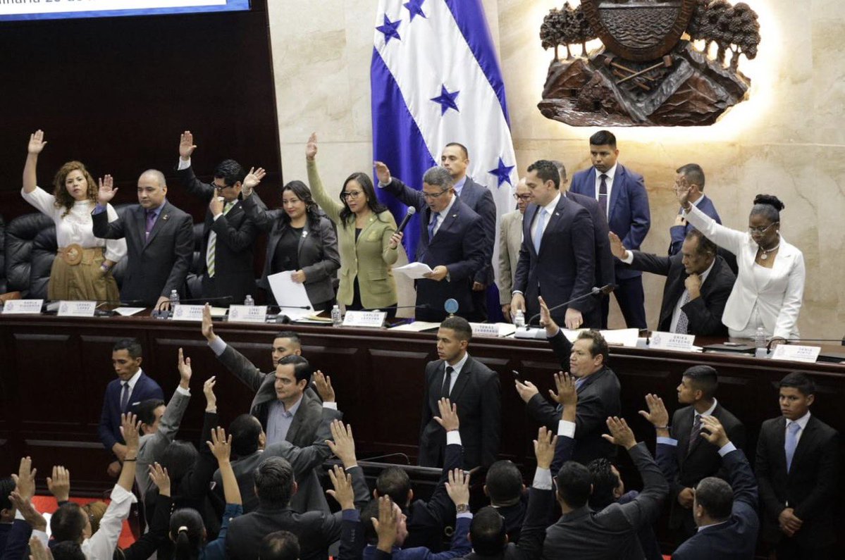 Marcela Moncada tweet media