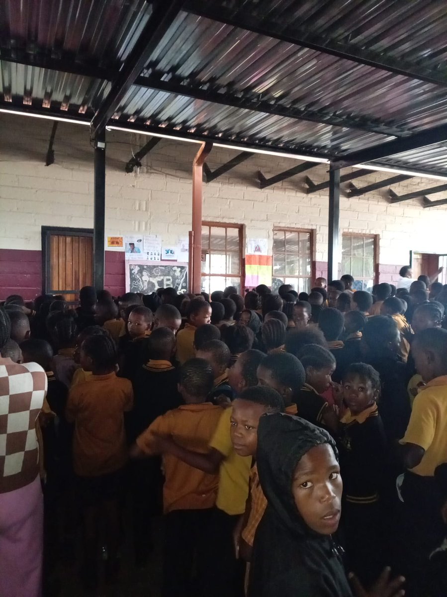 SoulCity_SA's tweet image. Kuruman said we’re NOT playing about our health
Mapoteng Primary understood the assignment posters on point, knowledge unlocked Soul Buddyz really did the MOST for #TBAwarenessMonth.  #WorldTBDay #YouthInAction #SoulBuddyz #TBPrevention @HealthZA