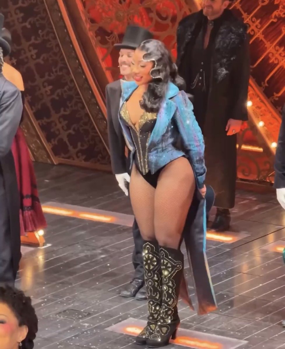 𝙰𝙽𝙶𝙴𝙻 ⋆ ⭒˚。⋆ tweet media