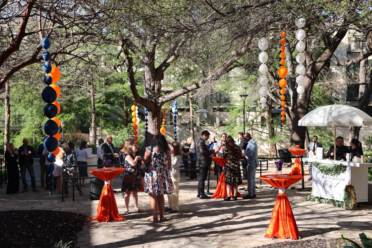 UT San Antonio Academic Affairs tweet media