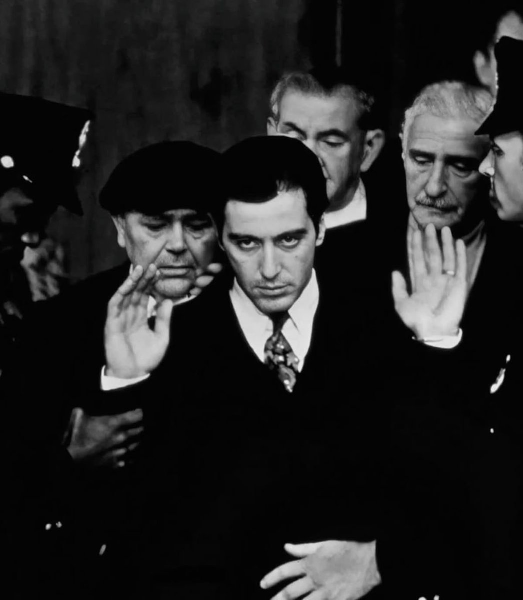 zoe ☠︎︎ tweet media