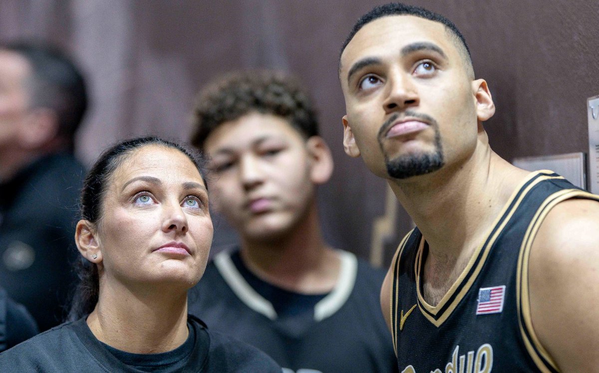 Brian Neubert — GoldandBlack.com tweet media