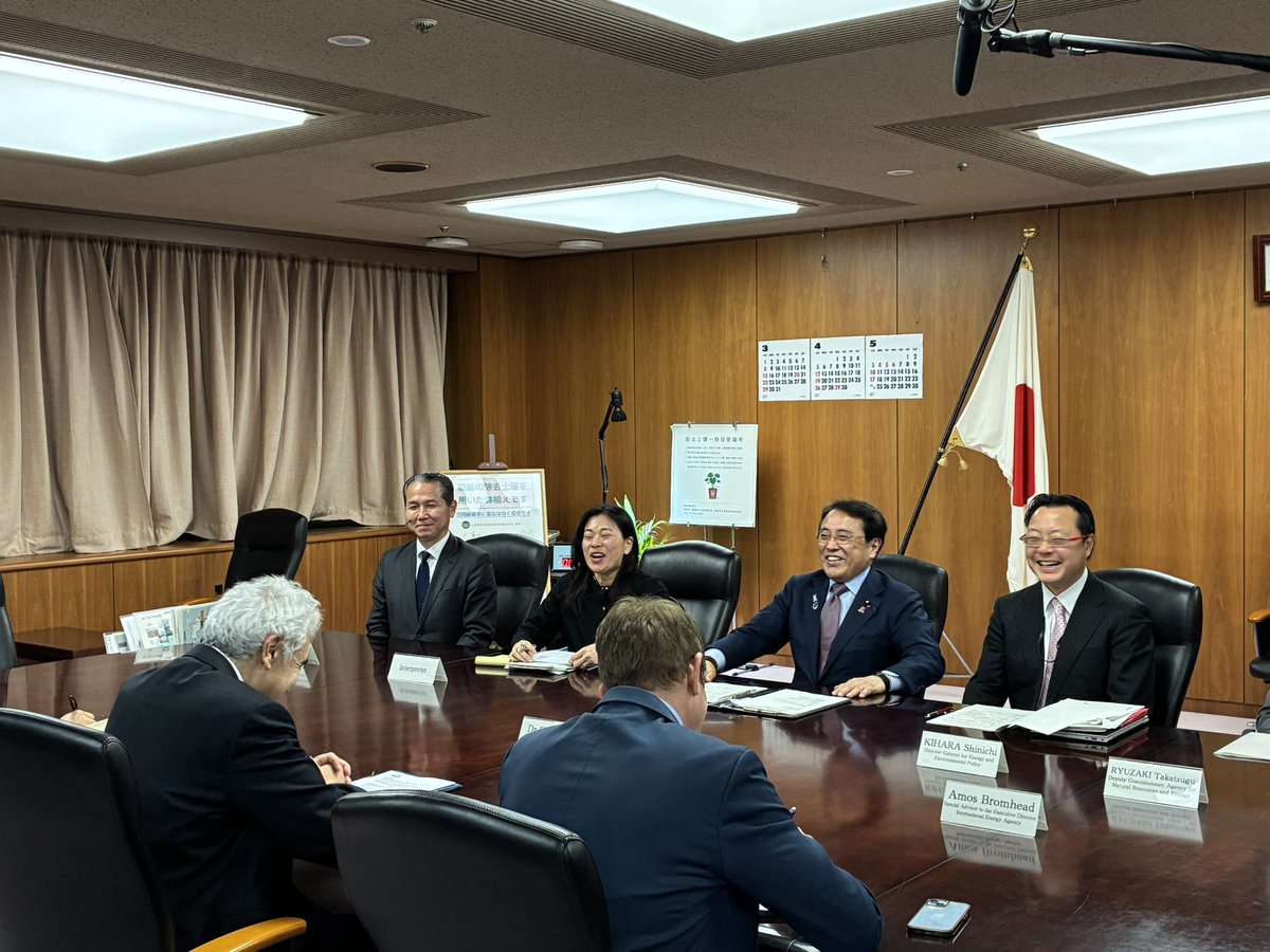 赤沢りょうせい tweet media