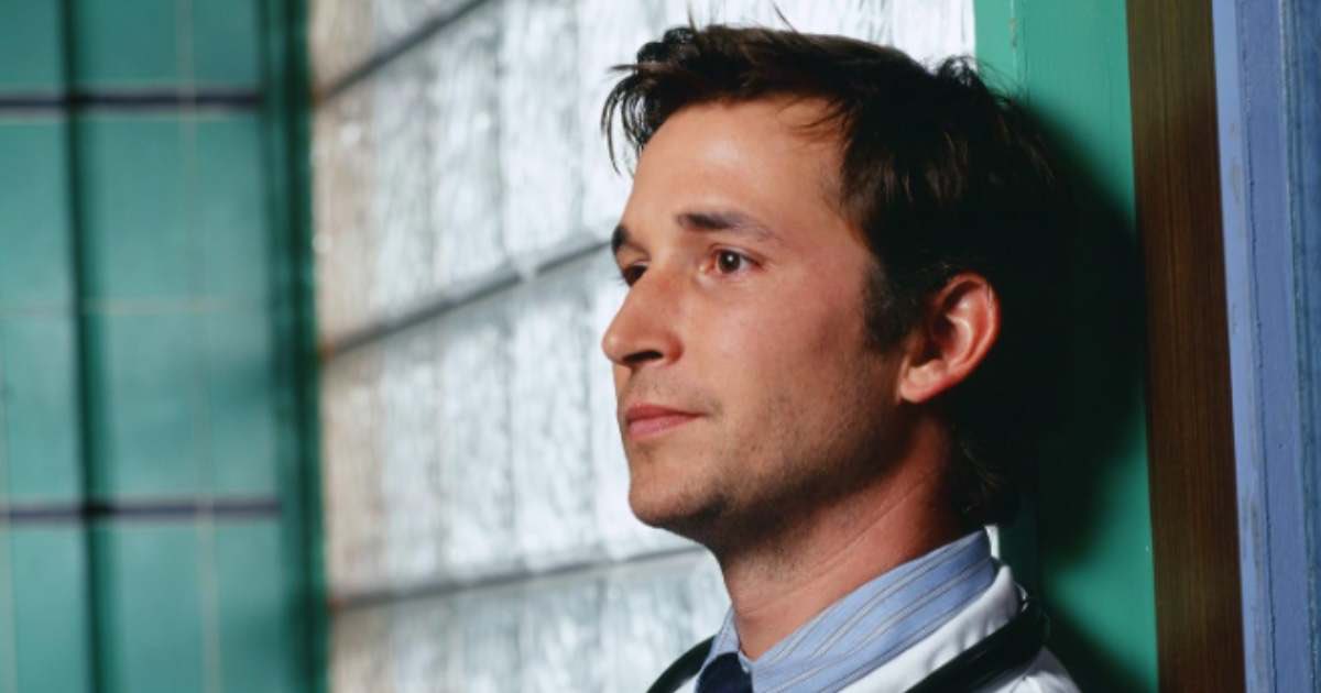 noah wyle’s simp tweet media