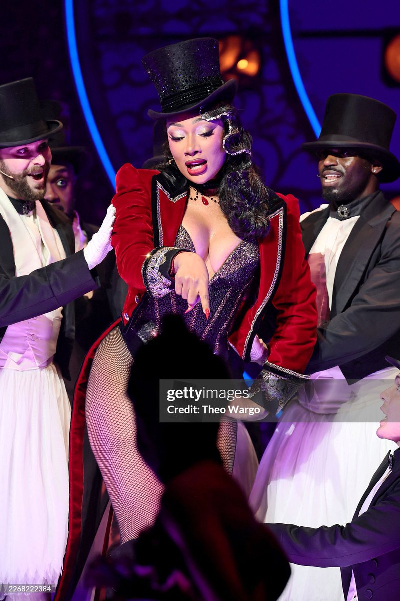 ʜᴏᴛᴛɪᴇ ᴅɪᴠɪɴᴇ ɪꜱ ᴀ #ʟᴏᴠᴇʀɢɪʀʟ💋 tweet media