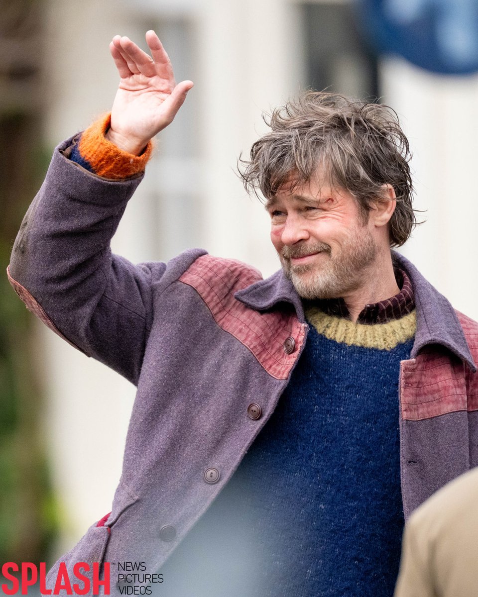 brad pitt updates tweet media