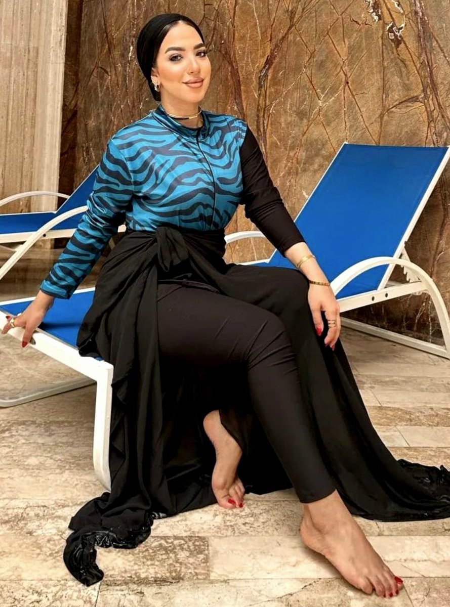 الملكة نورا 🚬 tweet media