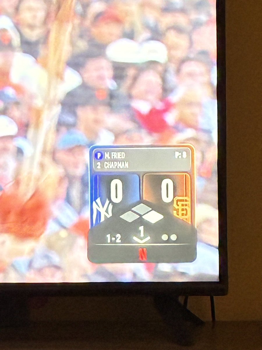 BIakeCrawford's tweet photo. @MLB Is it me or am I seeing a cat? https://t.co/bDi0QqERrX