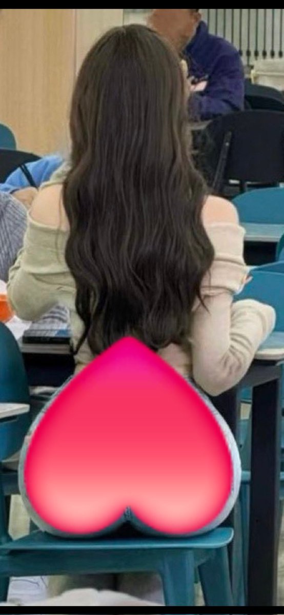 chien_dalleux's tweet image. Fun fact, heart symbol is actually a girl's ass
#perfectass #ass #babe #girl