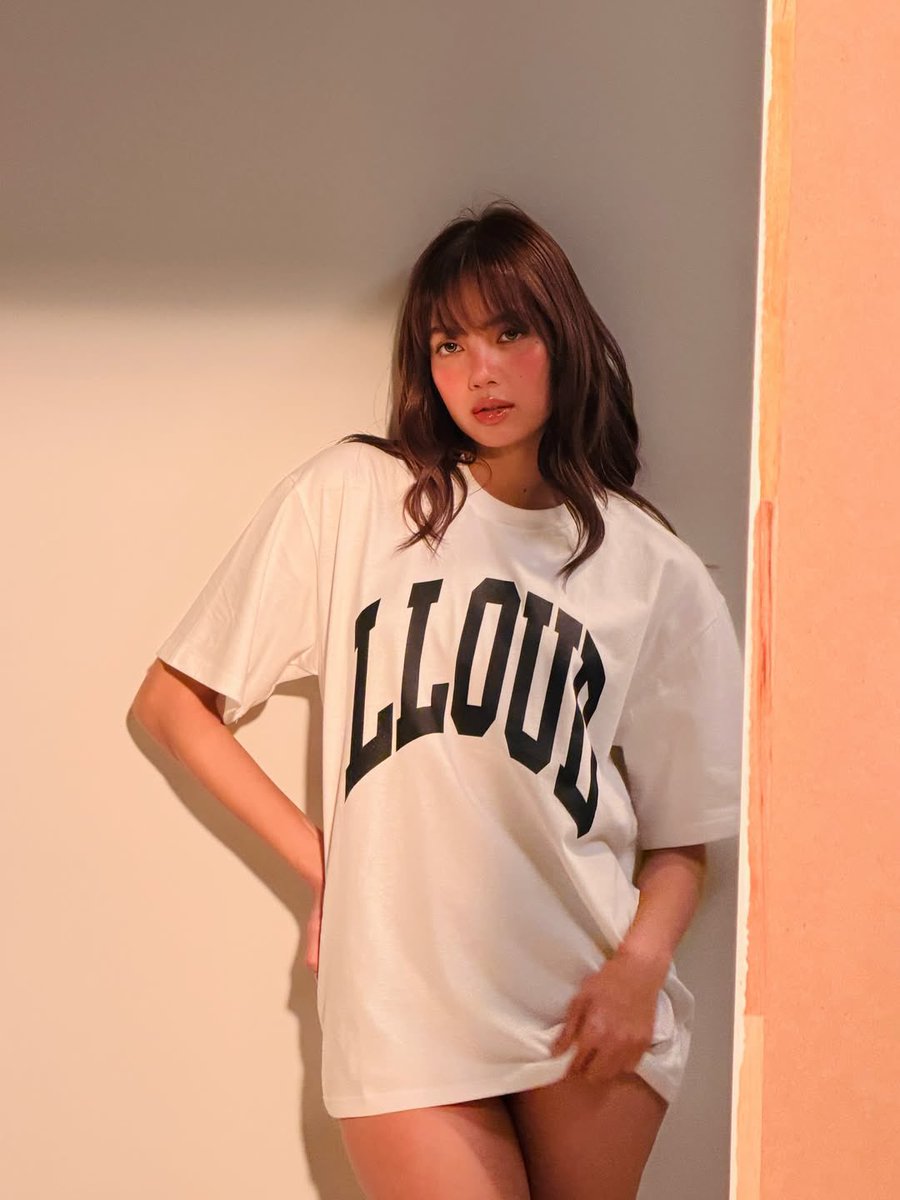 FOR ROSÉ & LISA tweet media