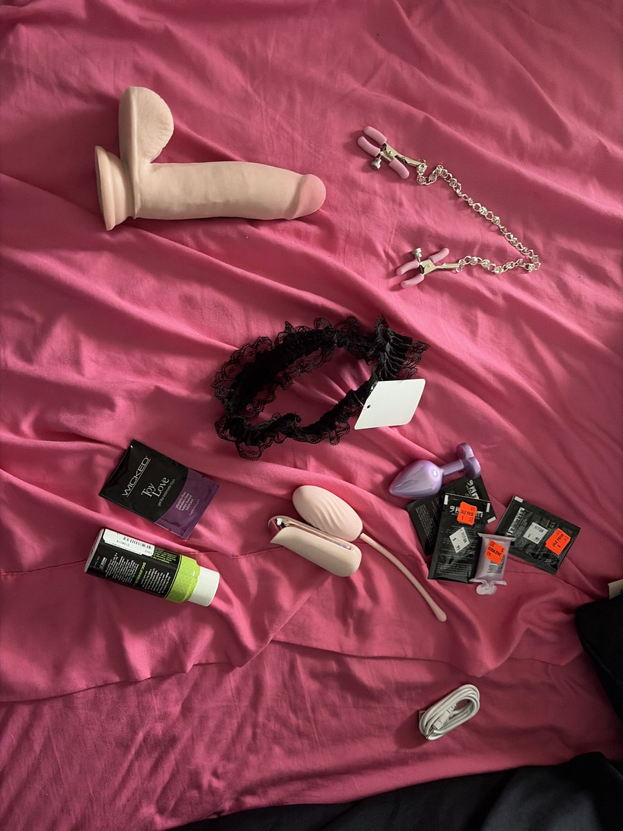 kk ૮ ․ ․ ྀིა tweet media