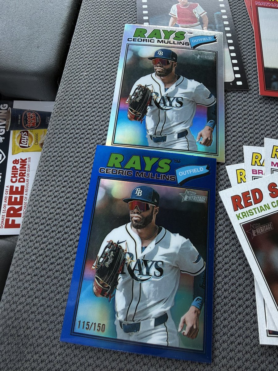 Not too shabby for a lunch time rip in the truck! This is the second Kristian Campbell auto I’ve hit and I’m not mad at it! (Mega box) 

I have a connect with Johnny Bench and that card is begging for a red auto too 😍

#TheHobby