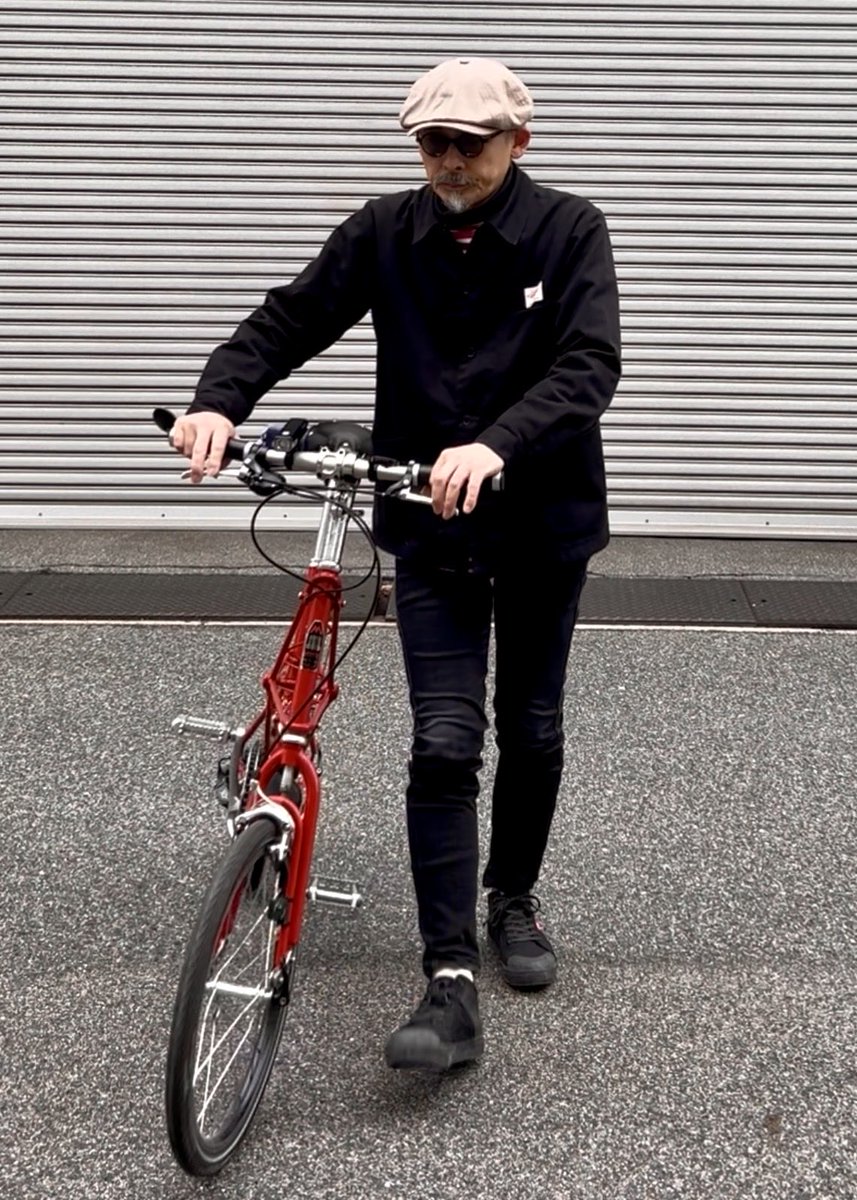 hiro_osanpo's tweet photo. 今日は気分を変えてMoulton に乗ってます😊TSRのホイルを入れました🚲ええ感じです😎 https://t.co/oCQdHA4QwE