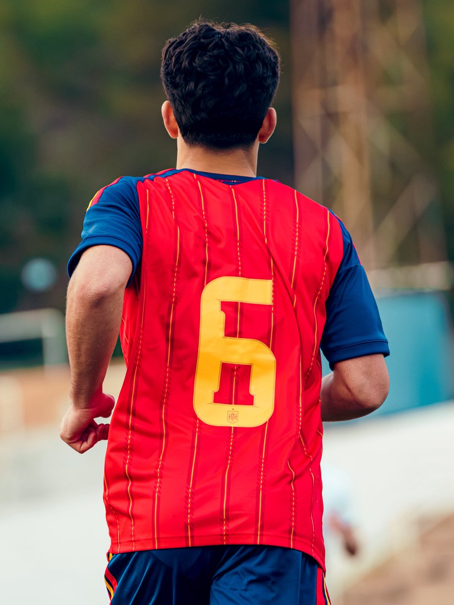 𝐎𝐫𝐢𝐨𝐥𝐖𝐚𝐫𝐞𝐫𝐨.™ tweet media