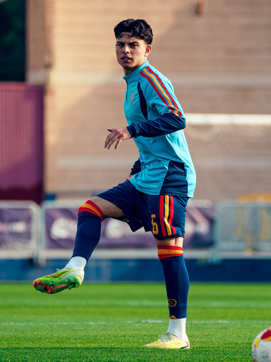 𝐎𝐫𝐢𝐨𝐥𝐖𝐚𝐫𝐞𝐫𝐨.™ tweet media