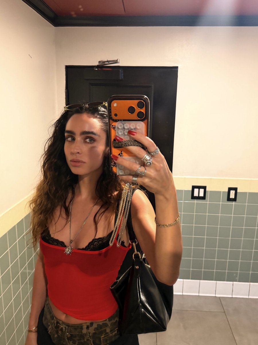 Sommer Ray tweet media