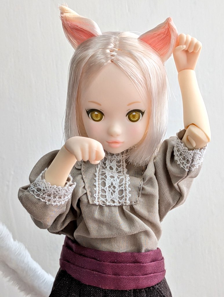 アールエフ tweet media