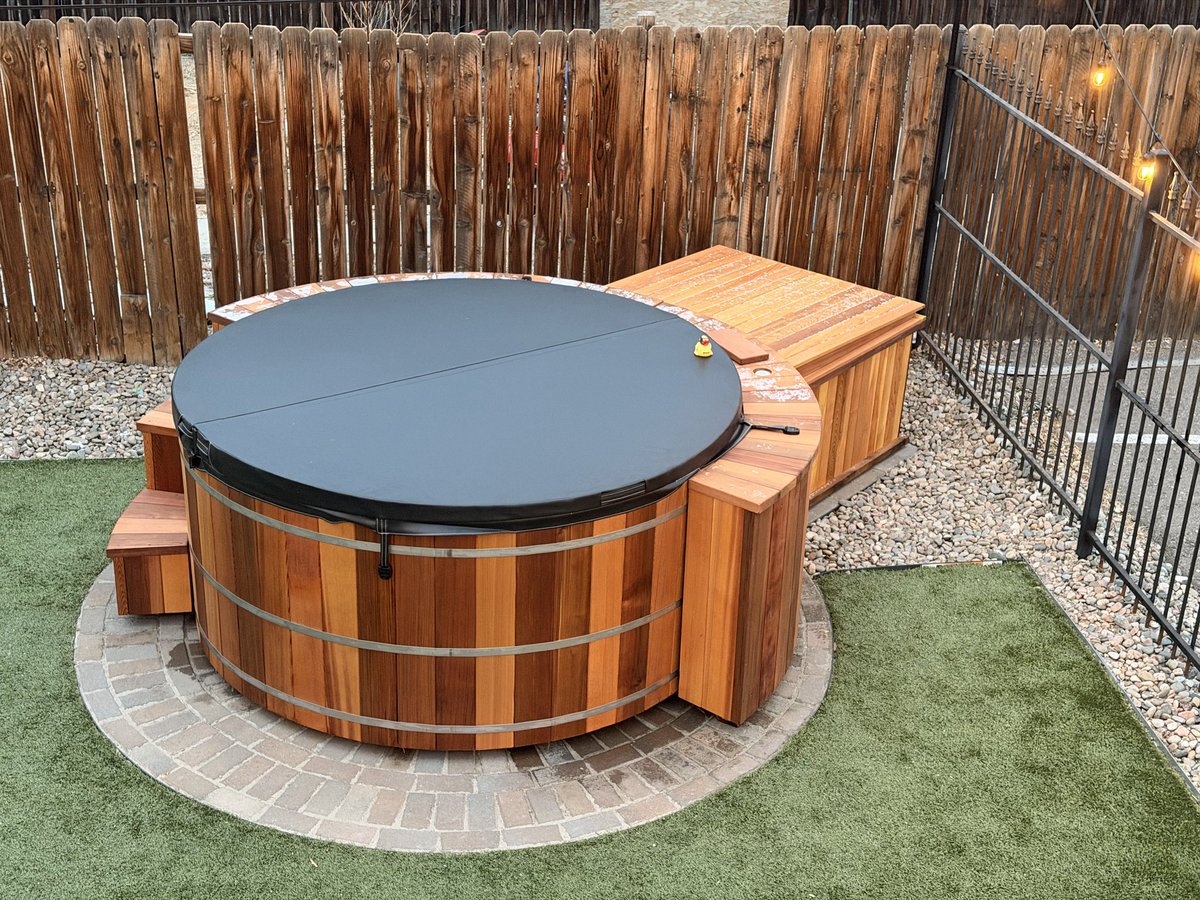 “That’s a nice hot tub too!!” 
“It’s a full blown real hot tub. We’ll hang out in it during the day and take a quick dip”  
YESSS!!!  <a href="/_DannyKnowles/">Danny Knowles</a> <a href="/ericyakes/">Eric Yakes</a> <a href="/SpaceDenver/">The Space</a> <a href="/HashrateHouse/">Hashrate House</a> 

You could have one too at your house or space. Hashtub.snorkel.com