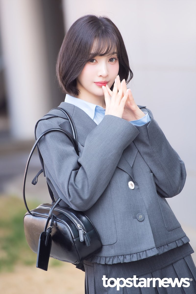 parkjoybrasil's tweet image. [#PRESS] MC JOY a caminho de TV Animal Farm, jeitinho tímido, mãos delicadas e um sorriso que aquece tudo ao redor 🐾🌸

#JOY #조이 #RedVelvet #레드벨벳 #ParkSooyoung @RVsmtown