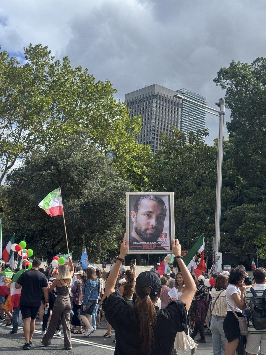 بزرگ‌‌مرد تاریخ | Historic Giant tweet media