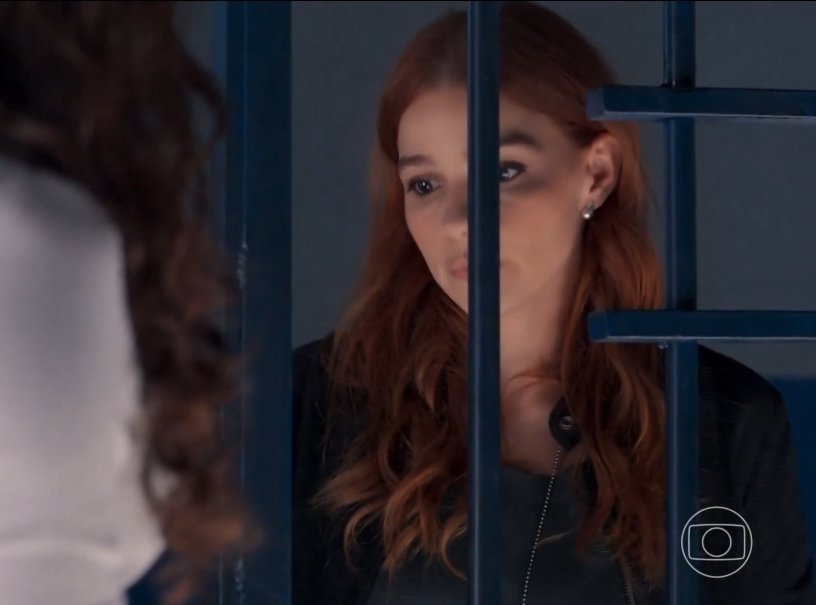 A N A V R I N ❄️ tweet media