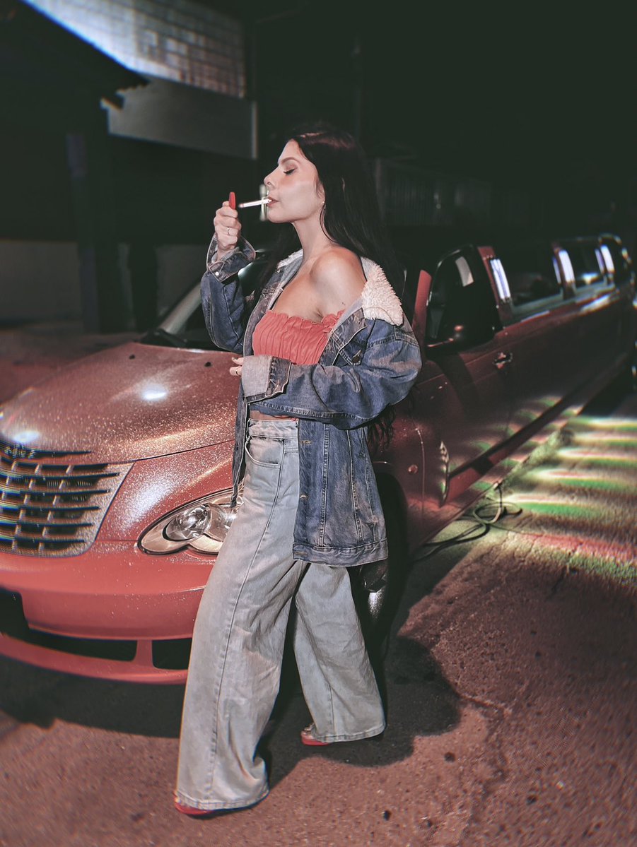 Glainá Boucinha • 👛 tweet media