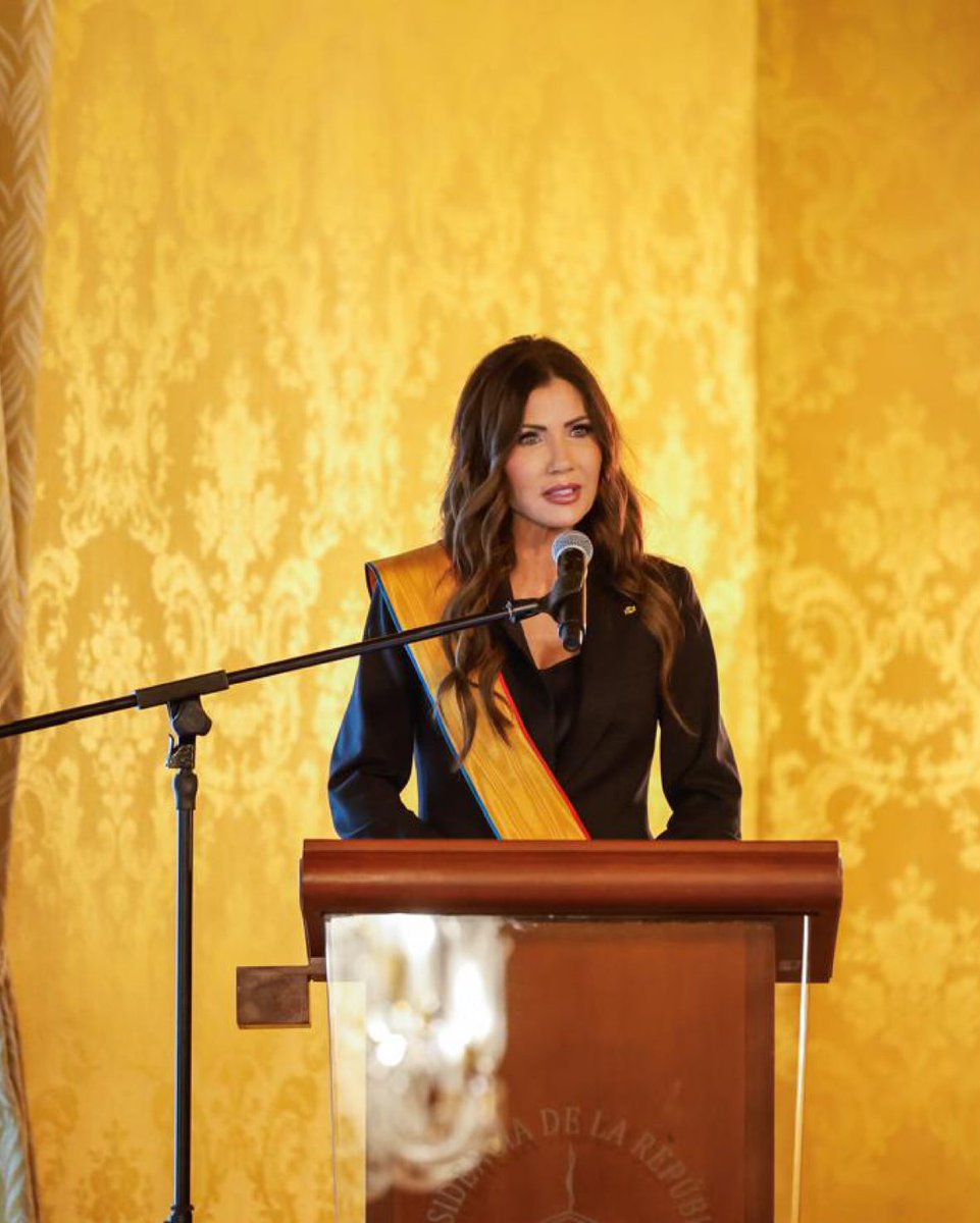 El Libertador 🇪🇨 tweet media