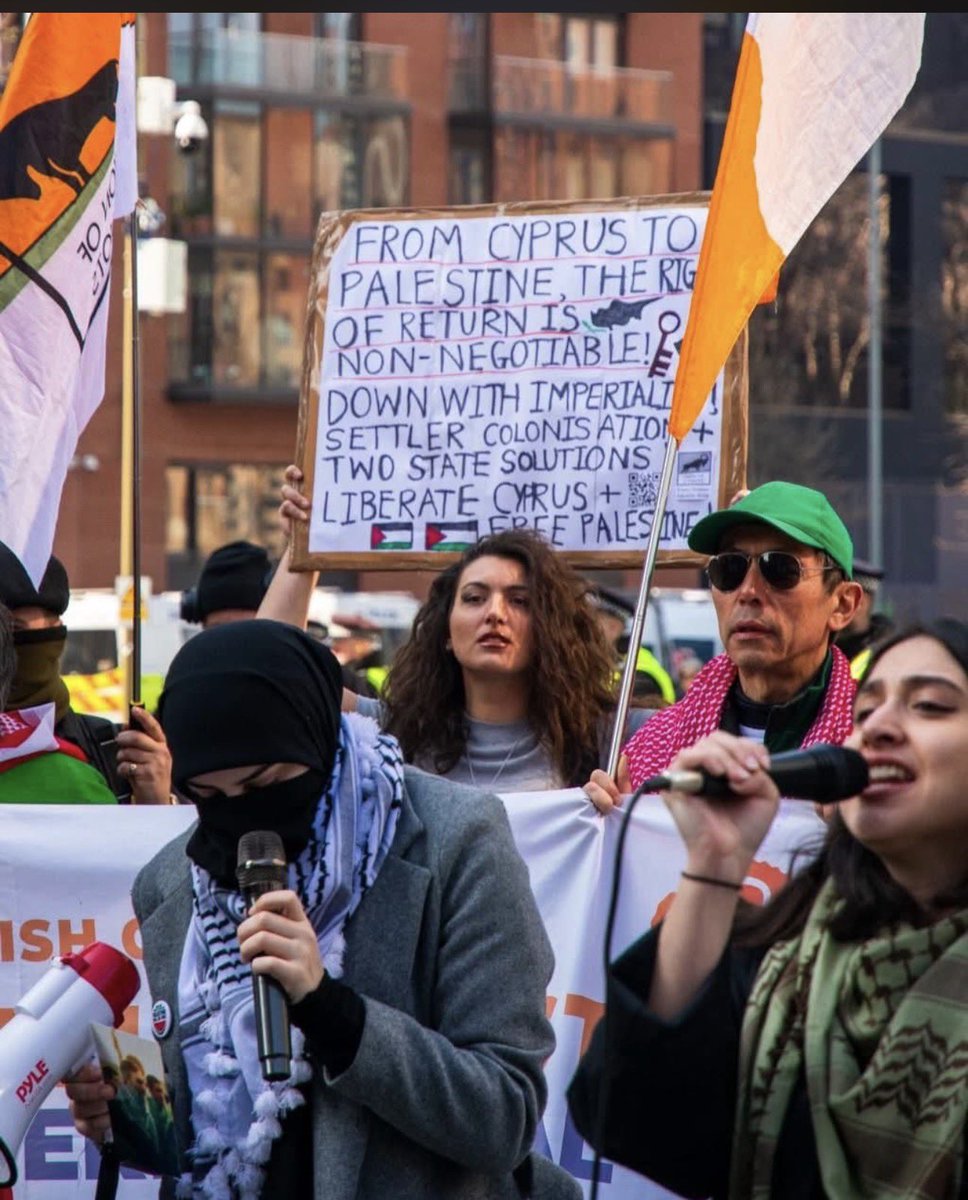 Arash Azizi آرش عزیزی tweet media