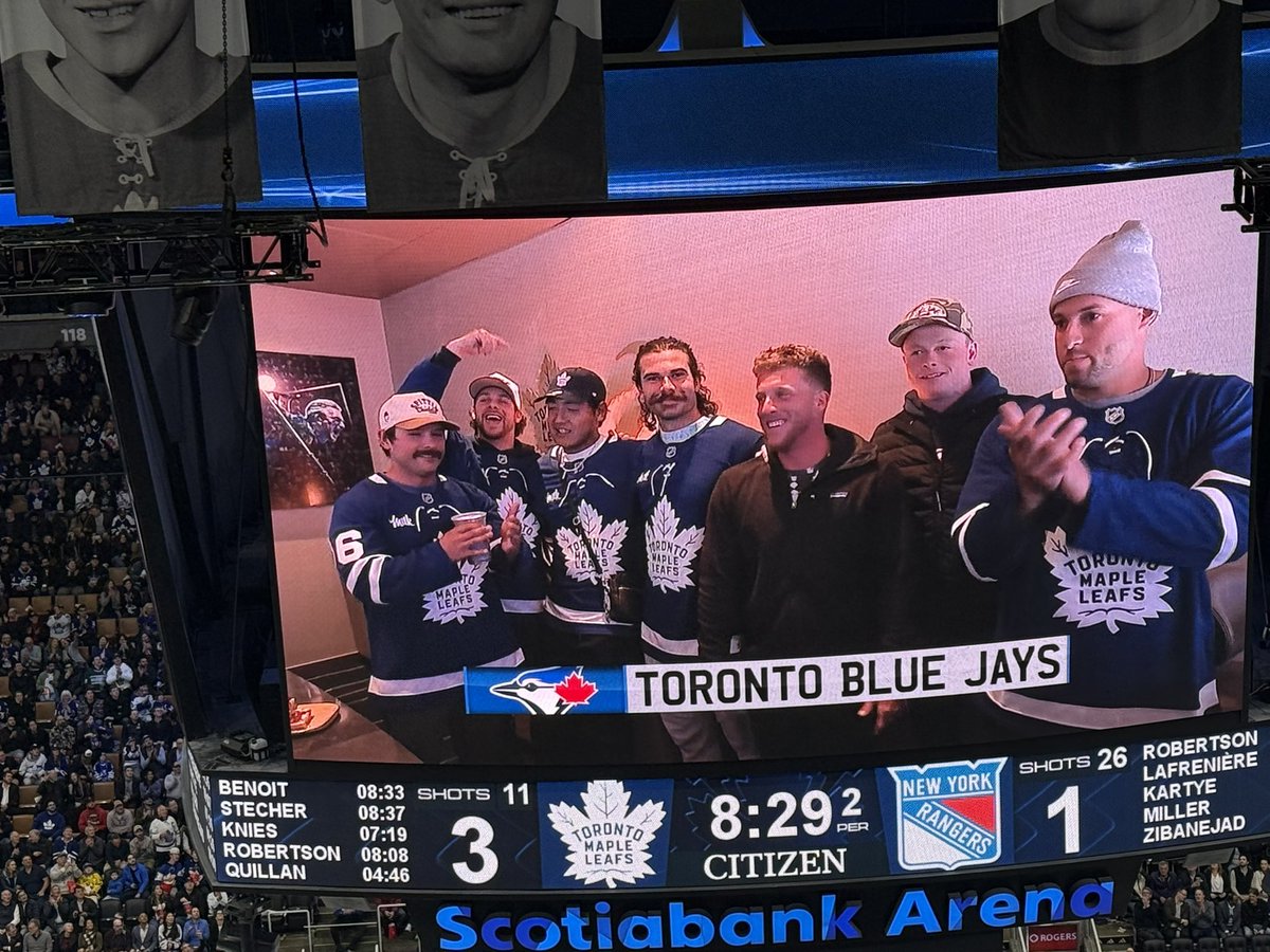 Members of the Blue Jays enjoying tonight’s Leafs game with the season opener on deck 

<a href="/BarDown/">BarDown</a>