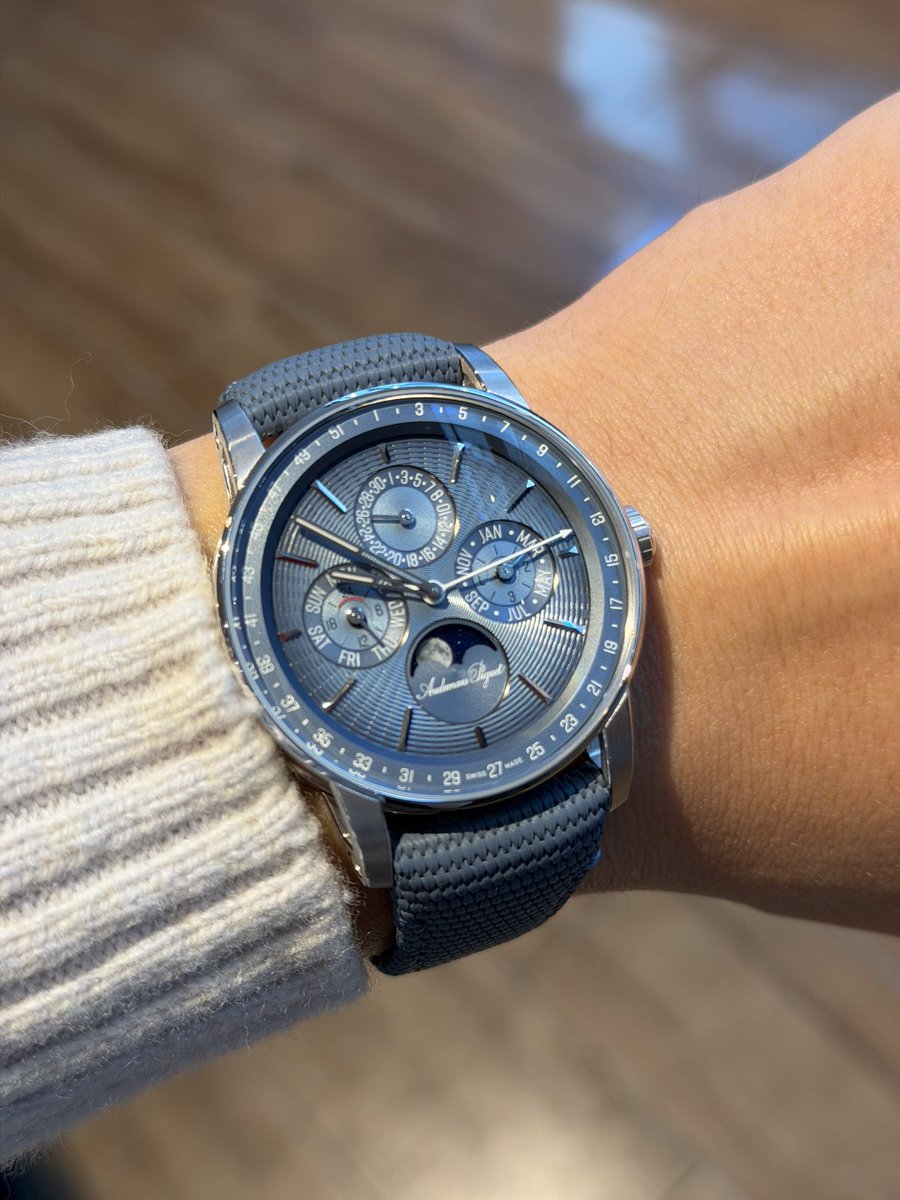 ロビン tweet media