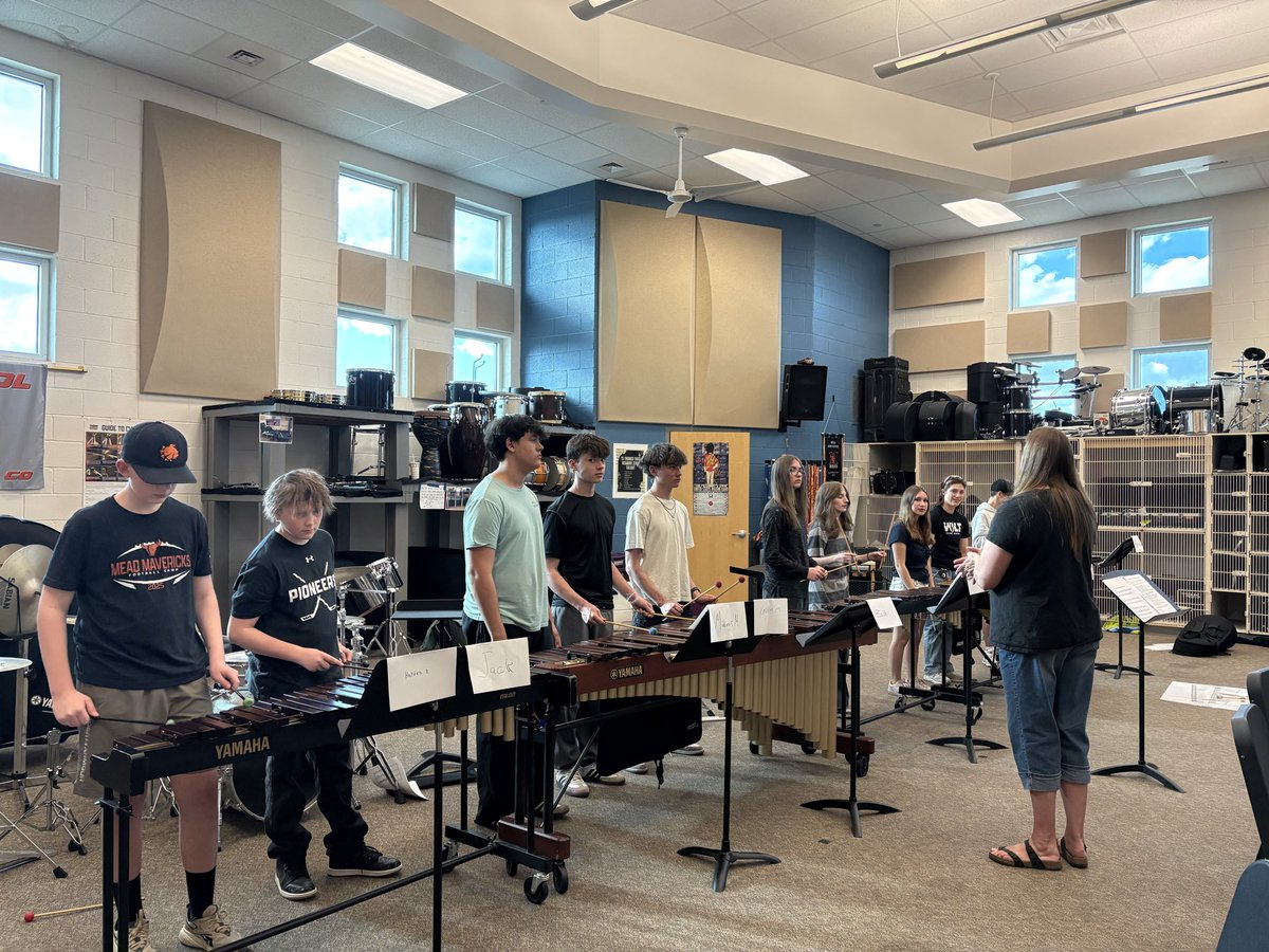 Mead HS Bands tweet media